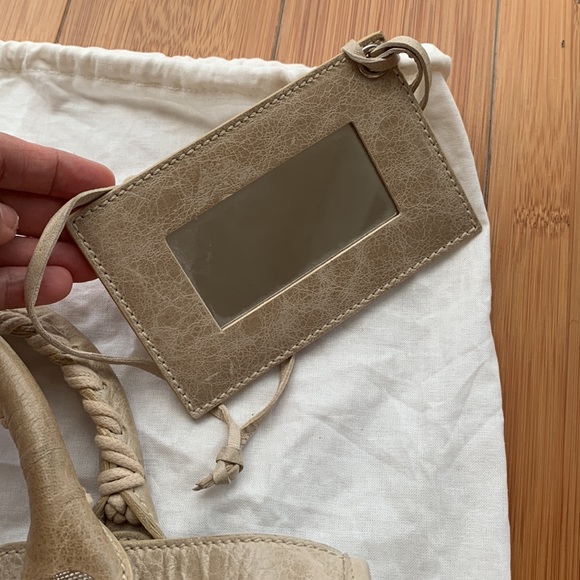 Balenciaga Motorcycle bag with large silver grommets in oatmeal color - Picture 5 of 10